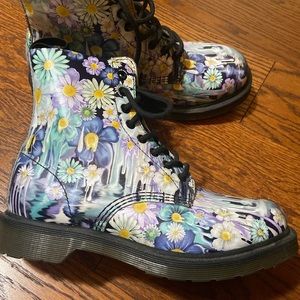 Dr Marten Boots
